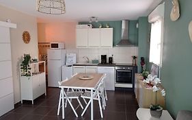 T2 avec Terrasse, Parking et Clim - LE SOLEIL DU LUBERON